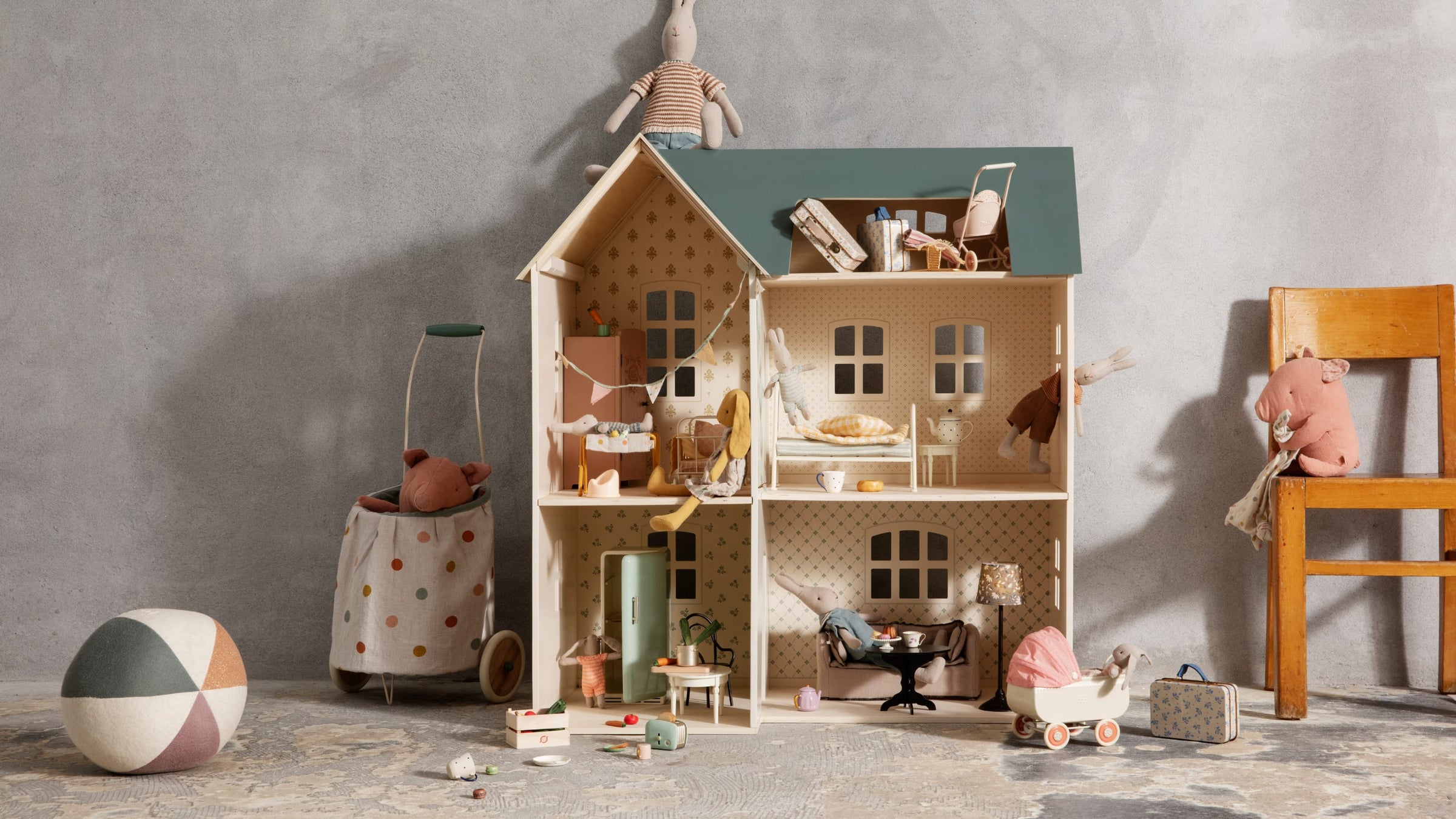 Maileg casa delle bambole in legno, House of miniature Collection con mobile e accessori per topi e conigli