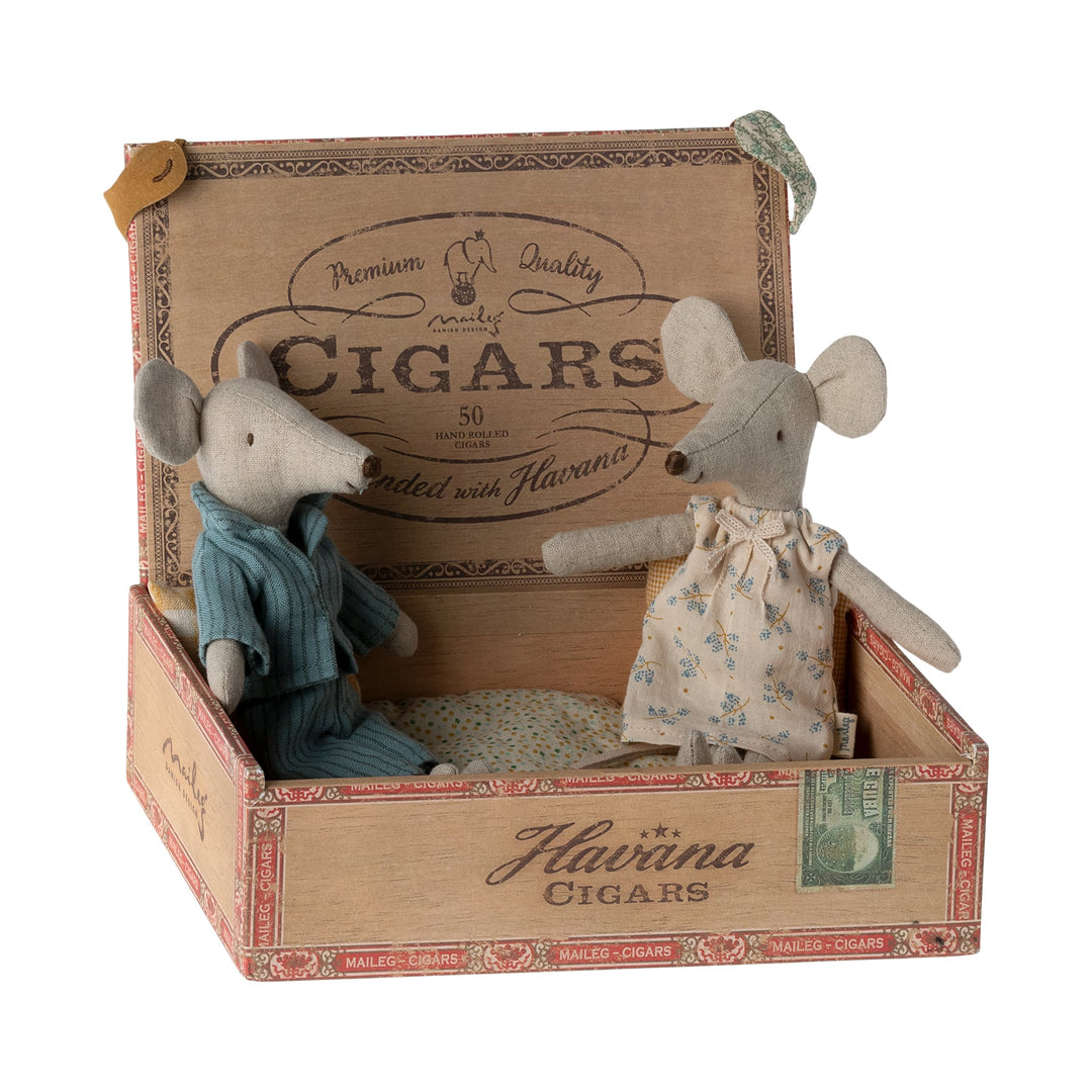 Maileg | Mamma e Papà topi in scatola dei sigari, Mom and Dad mice