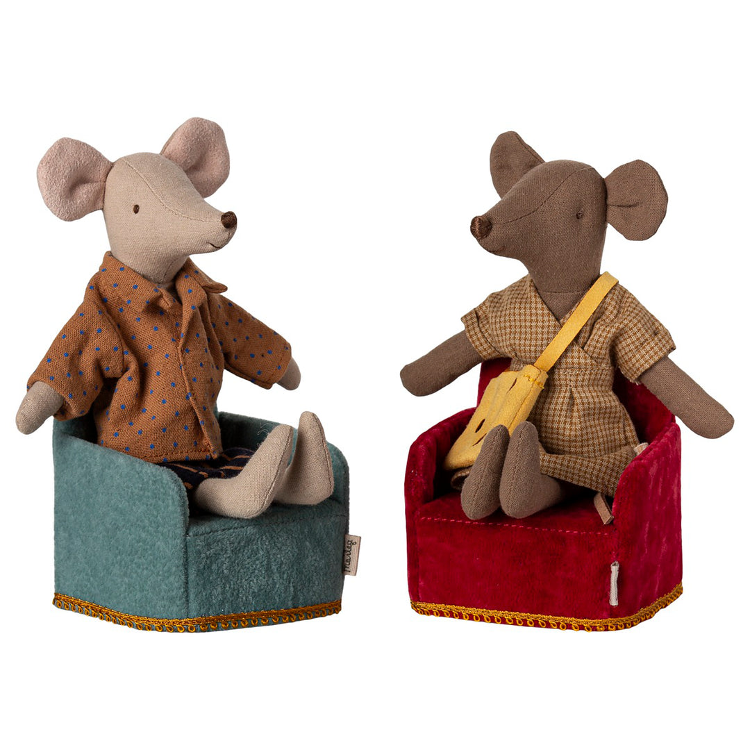 Red armchair, Mouse