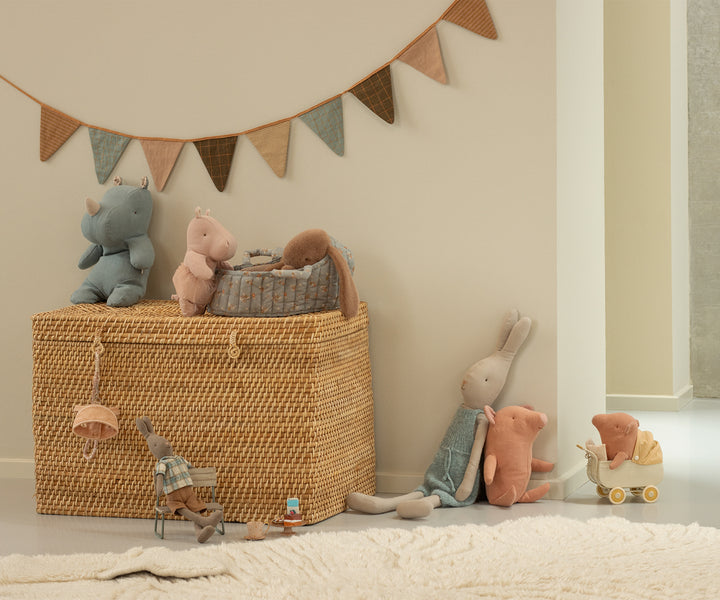 Hippo con gonnellina in lino soft rose Safari friends, Piccolo
