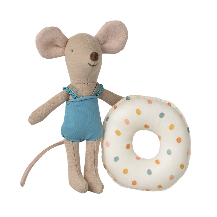  Beach mouse with float, Little sister