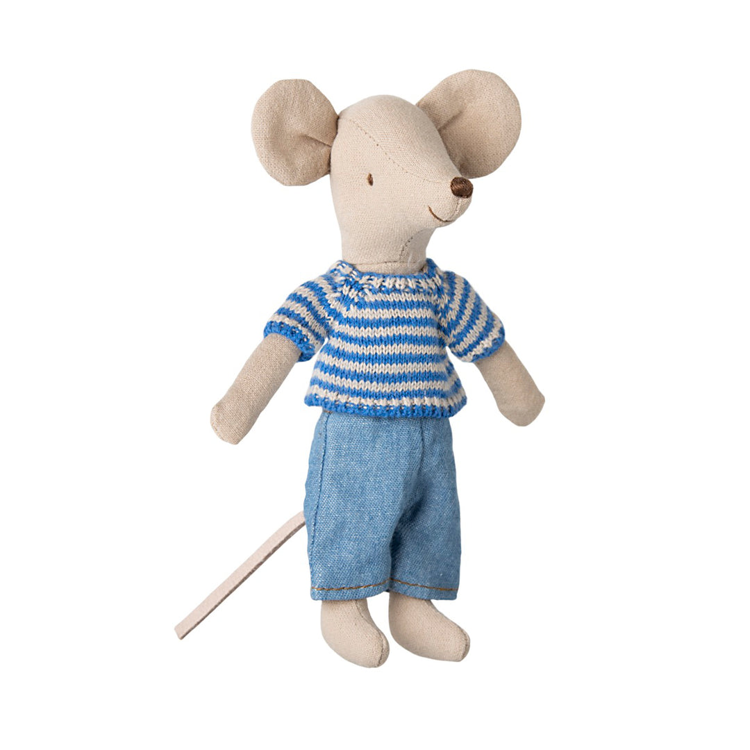 Clothes for big brother mouse, Sweater and jeans