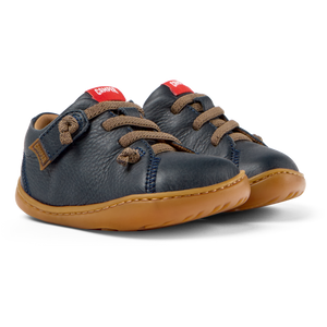 Scarpe in pelle blu navy, Peu primi passi