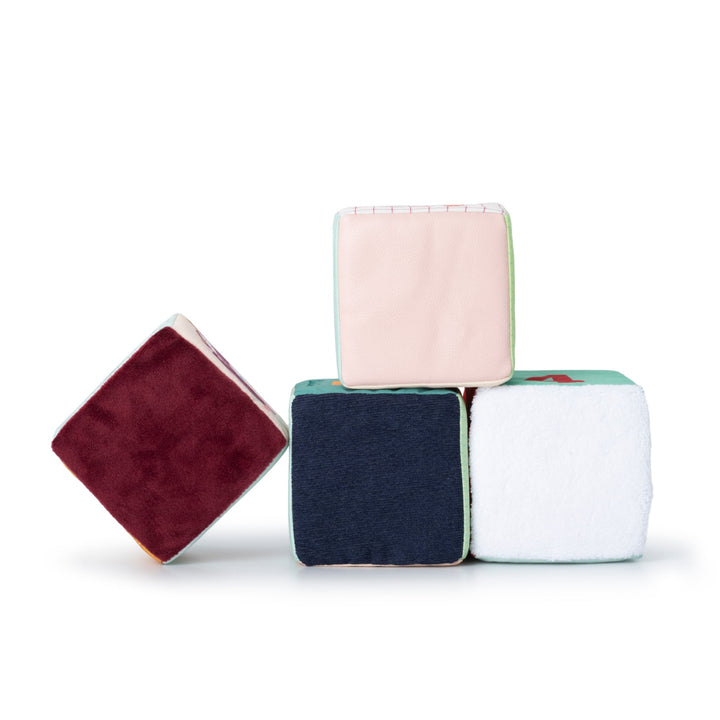 Soft stacking cubes, The farm