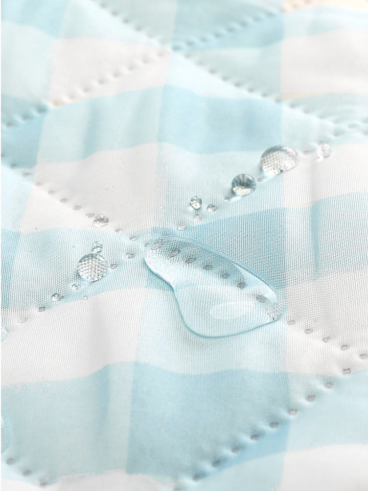 Water-repellent Picnic blanket 140x170cm, Aqua checks