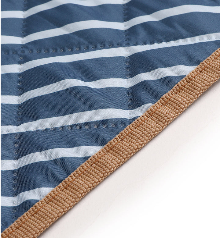 Water-repellent Picnic Blanket 140x170cm, Blue Stripes