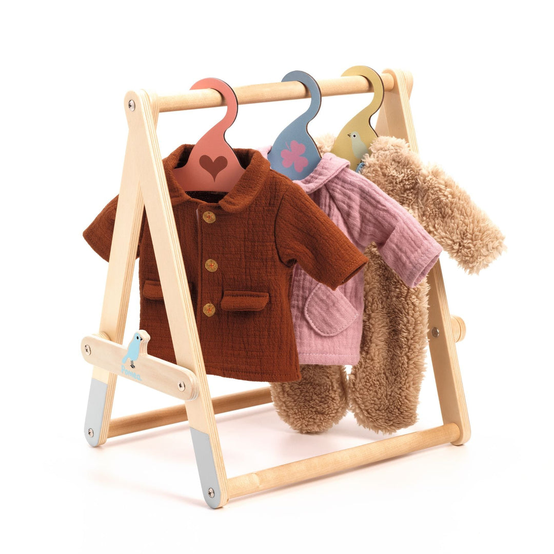 Djeco | Appendiabiti in legno per bambole