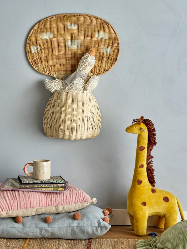 Ibber giraffe plush toy