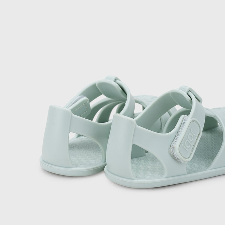 Sandali da spiaggia concetto barefoot, Menta