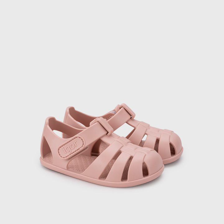 Sandali da spiaggia concetto barefoot, Blush