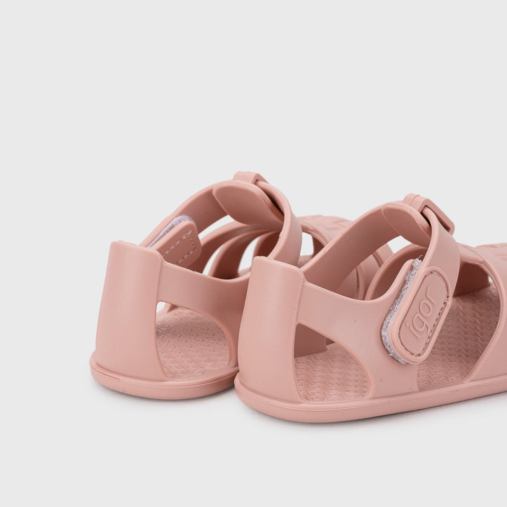 Sandali da spiaggia concetto barefoot, Blush