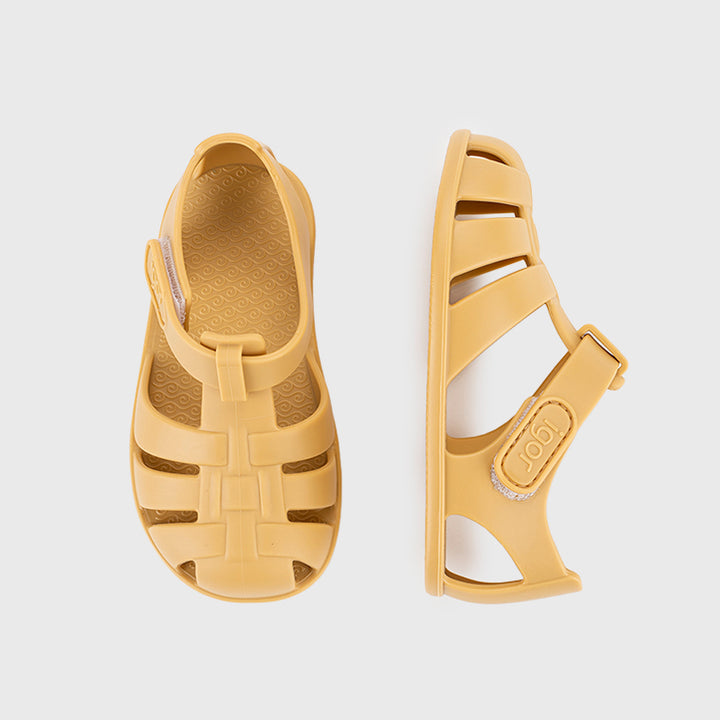 Sandali da spiaggia concetto barefoot, Giallo