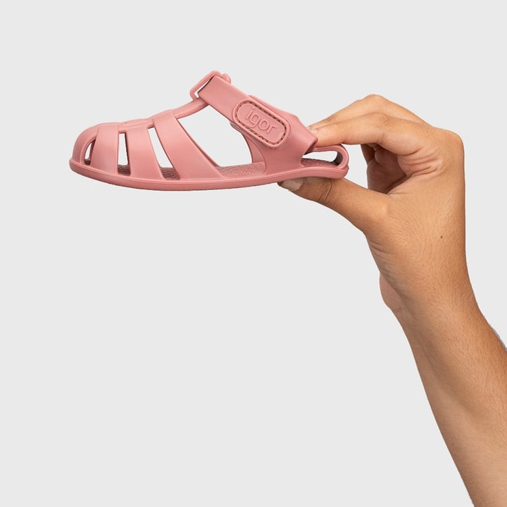 Barefoot concept beach sandals, Pink