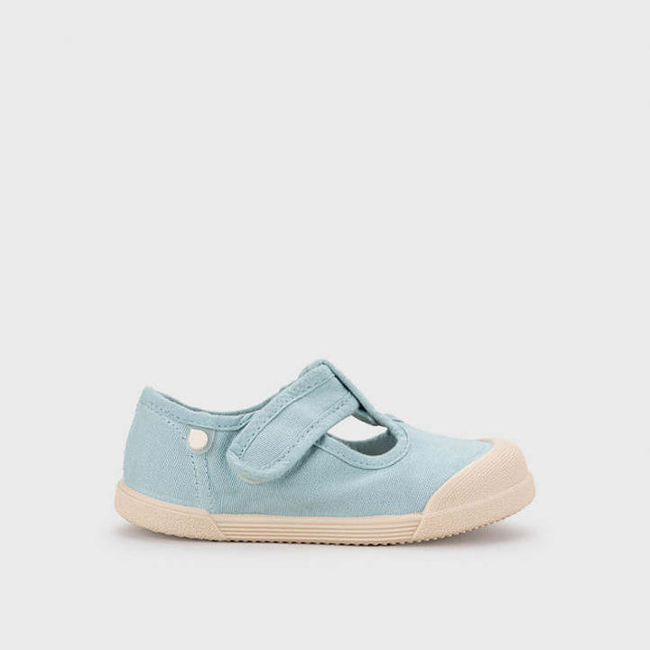 Scarpe in tela concetto barefoot, Menta