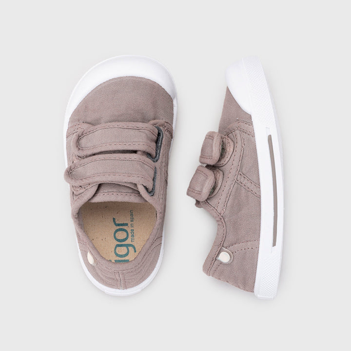 Scarpe in tela concetto barefoot, Topo