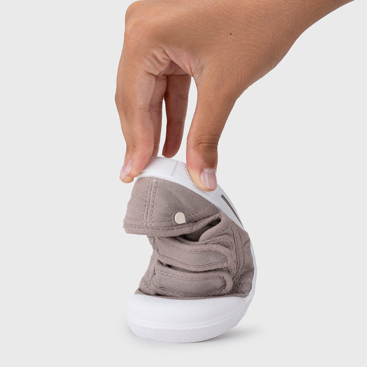 Scarpe in tela concetto barefoot, Topo