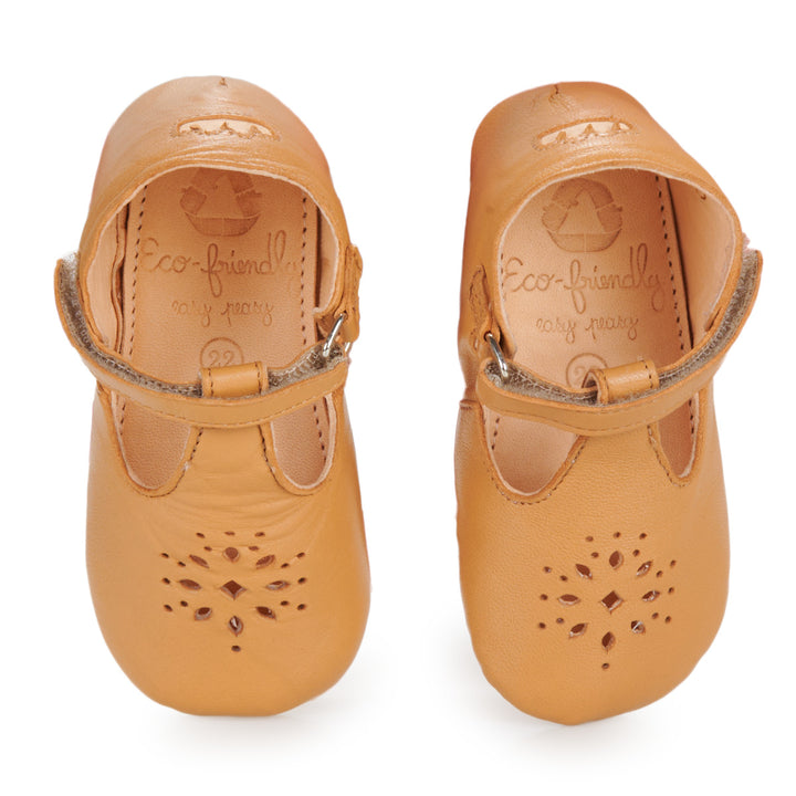 Scarpine in pelle con cinturino a T, Marrone | Easy Peasy