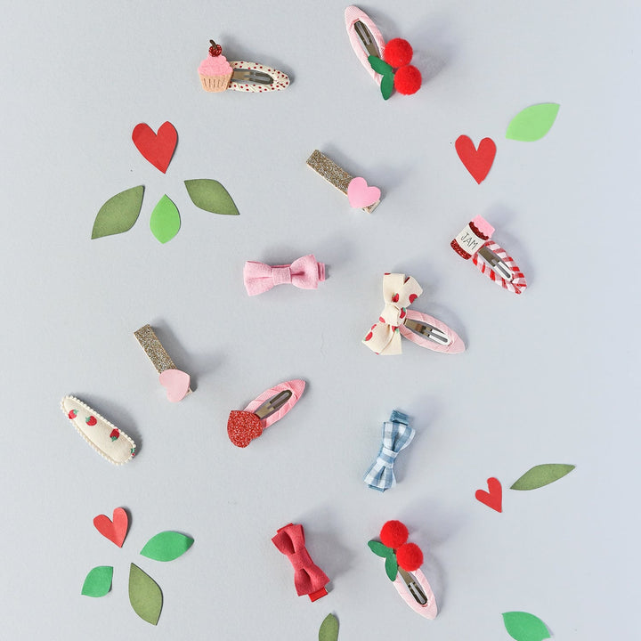 Red heart hair clips