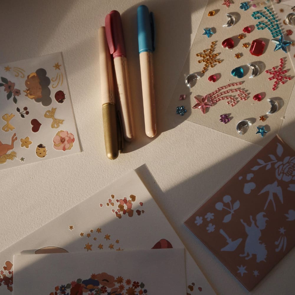 Tattoos and adhesive gems, Unicorn and Dinosaur