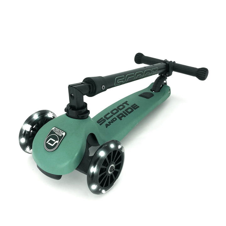 Highwaykick 3 Led Folding Scooter, Forest