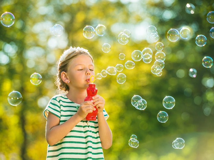 Magic soap bubble bear