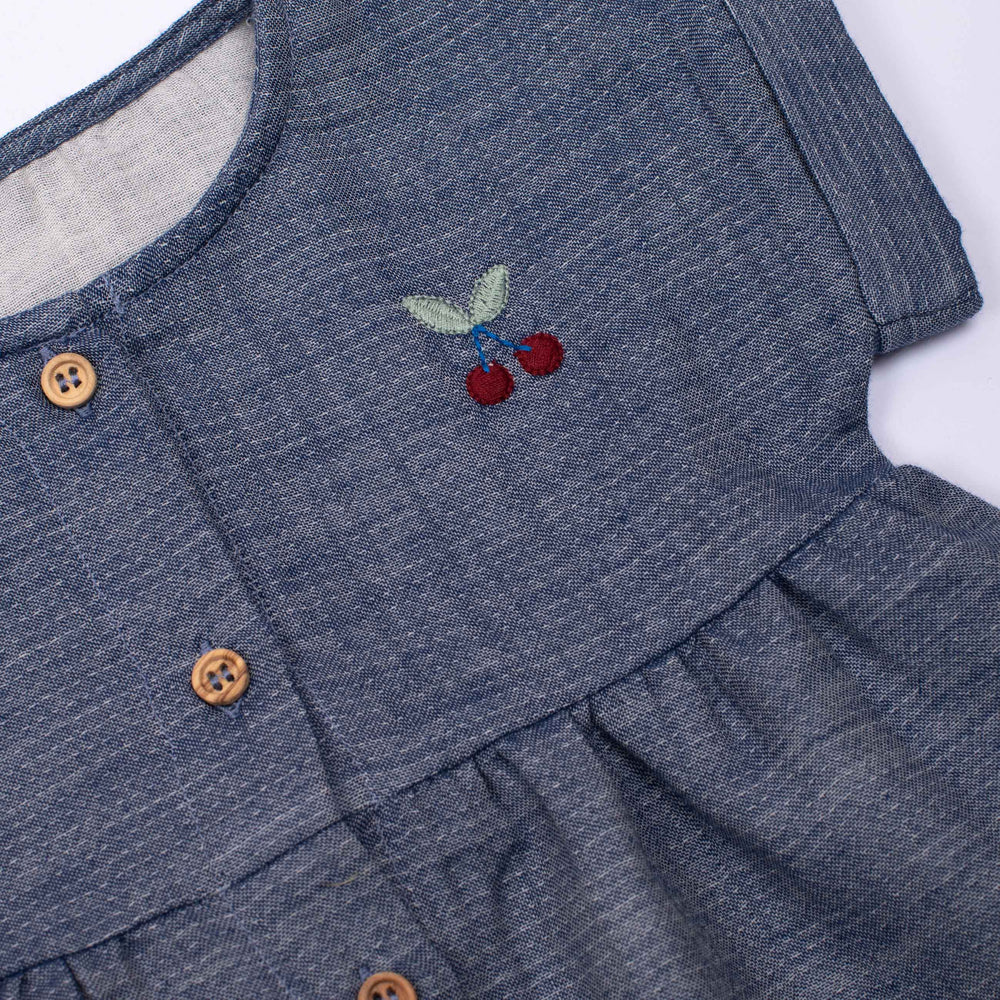 Moulin Roty | Abito in Chambray Denim Ciliegie, Fiona Pomme des bois