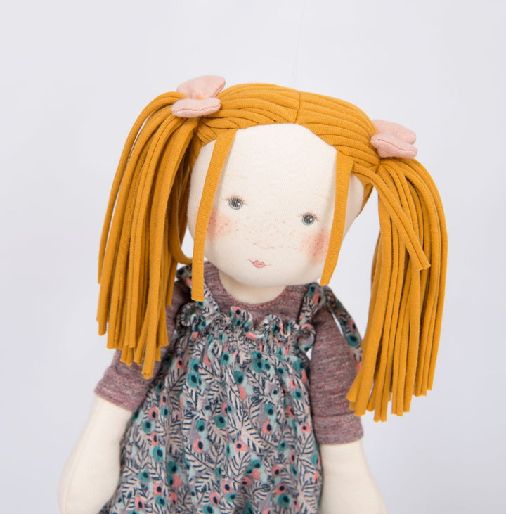 Moulin Roty | Bambola Morbida in Stoffa Violette Les Rosalies, 45cm 710525