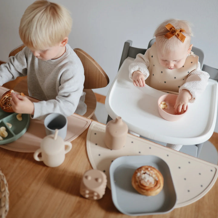 Mushie ciotola in silicone con ventosa, colorato - bowl - per prime pappe bambini
