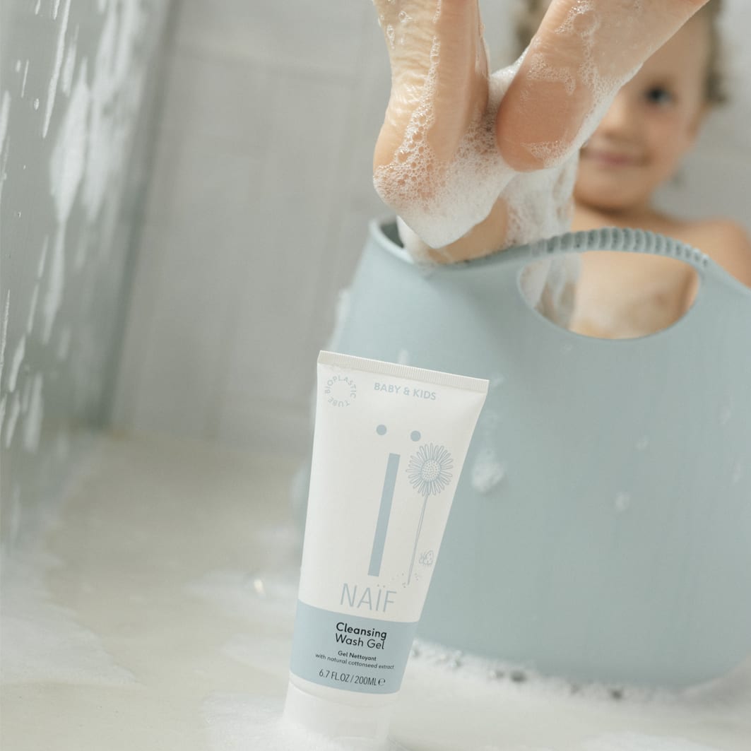 Naïf Gel Detergente Naturale per bambini | Cleansing wash gel baby